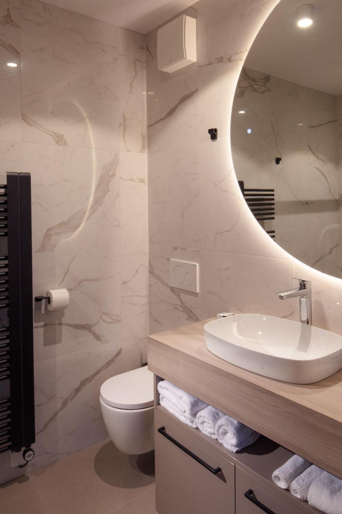 Bed and Breakfast Hisa Putr Trzin Екстер'єр фото