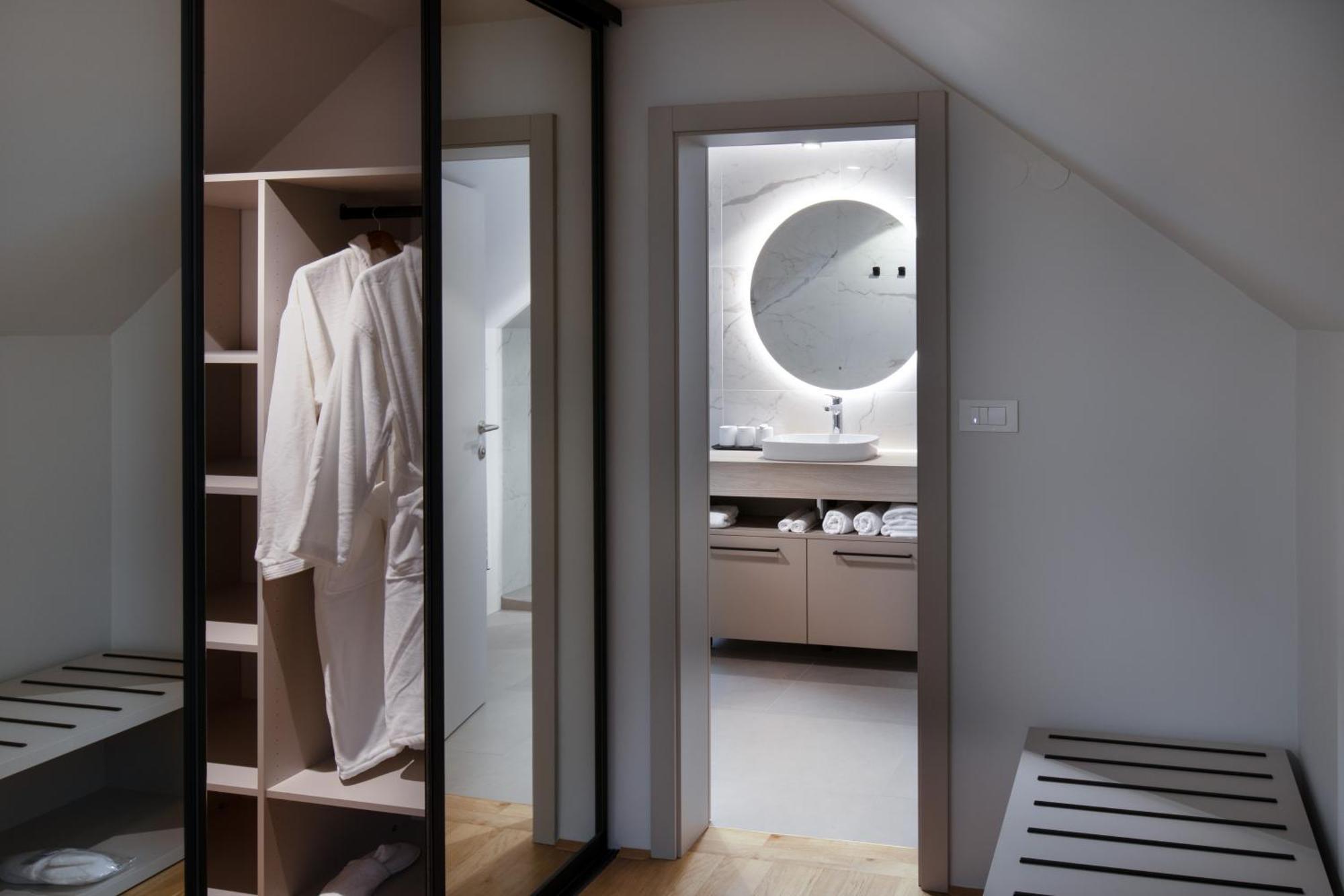 Bed and Breakfast Hisa Putr Trzin Екстер'єр фото
