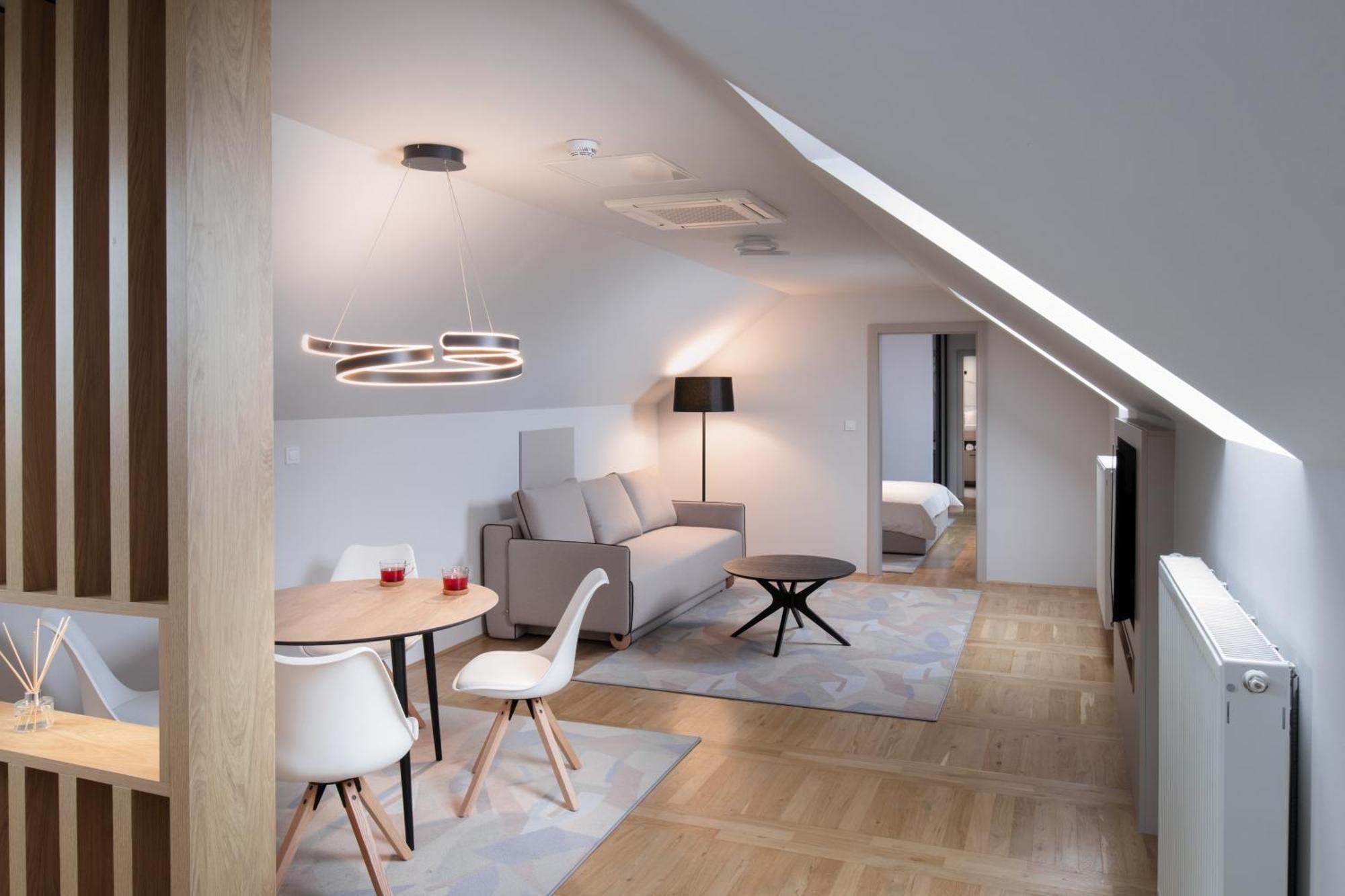 Bed and Breakfast Hisa Putr Trzin Екстер'єр фото